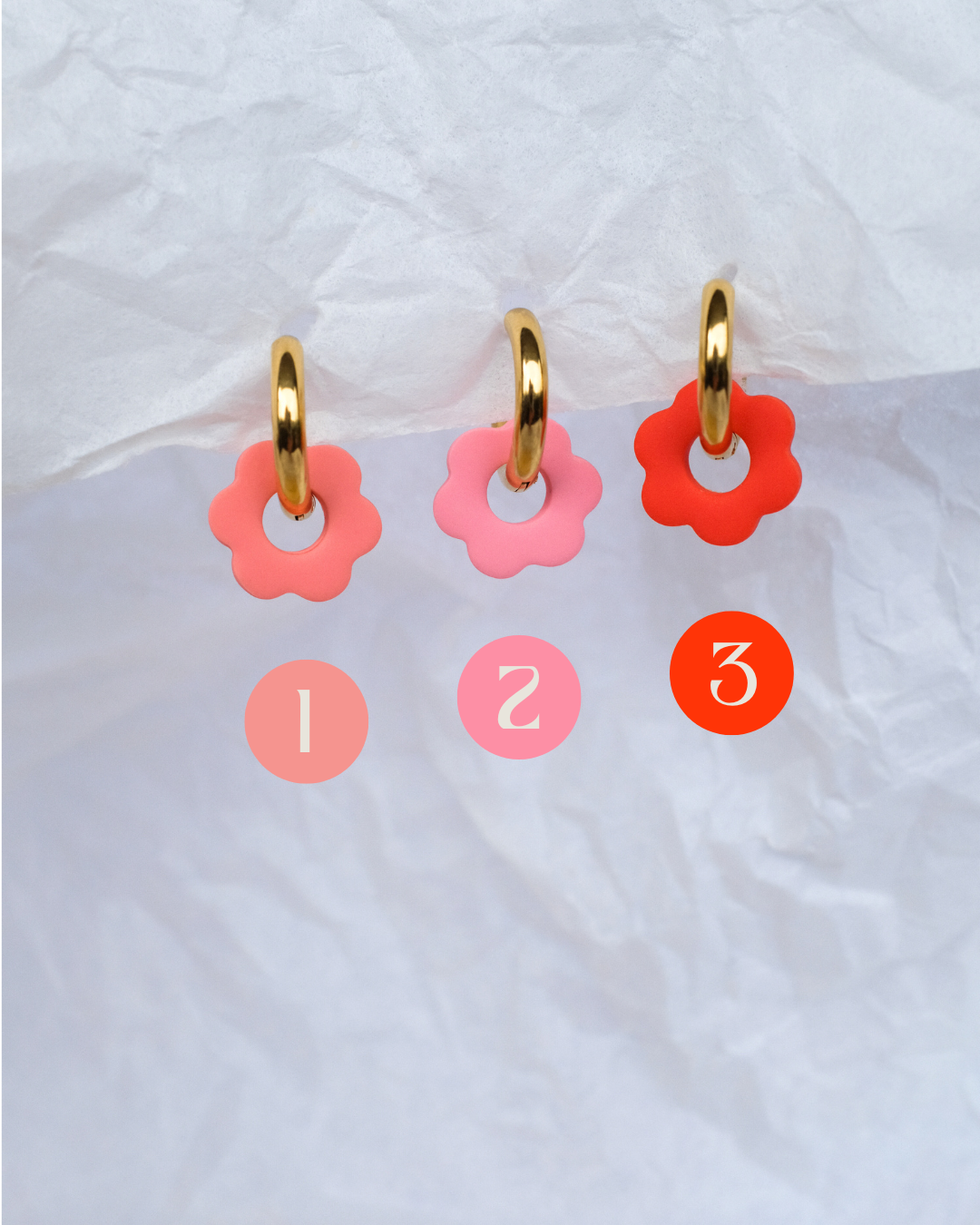 Mini Flower Hoops - Einzigartige von Doro Hoffmann. Jetzt online bestellen!