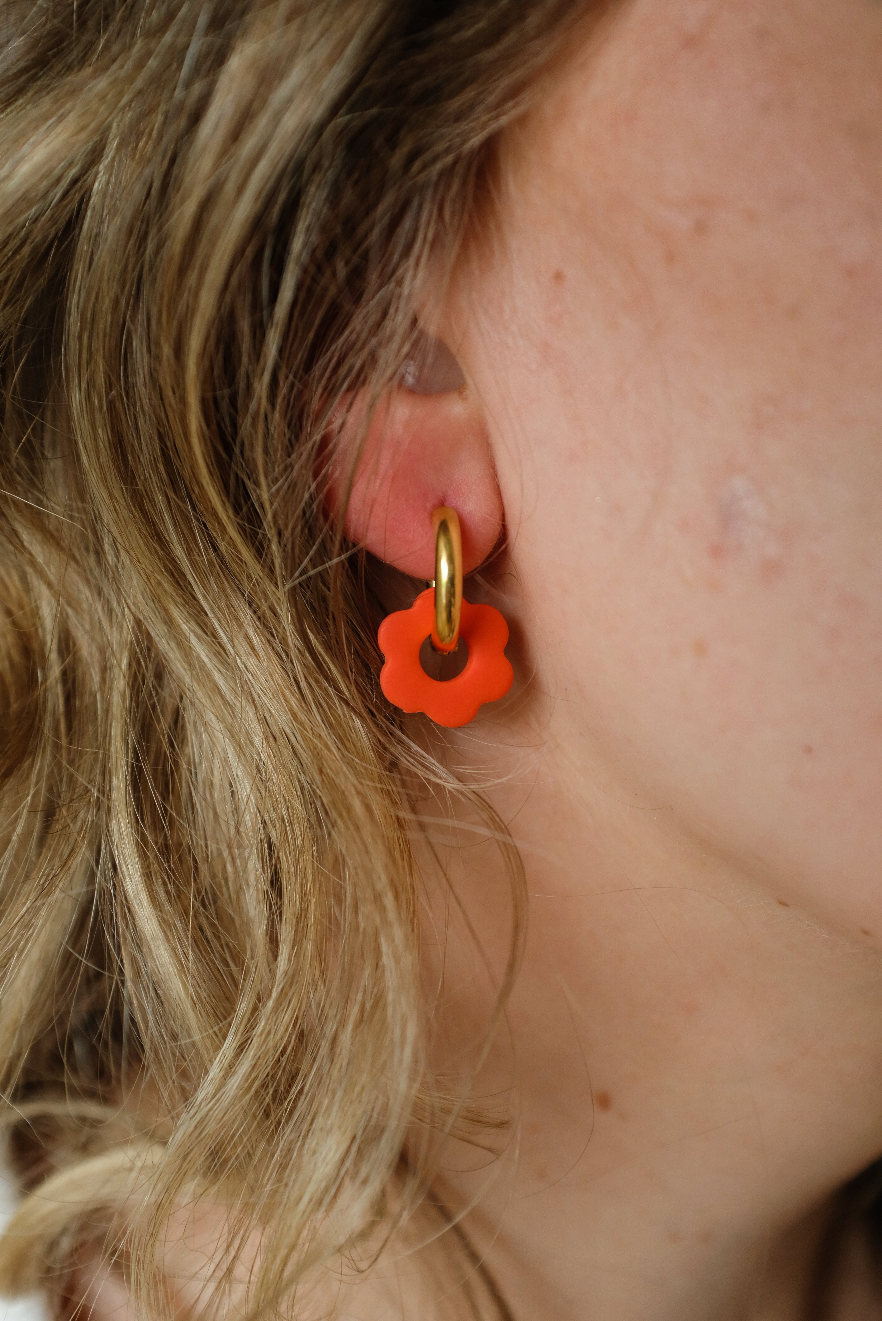 Mini Flower Hoops - Einzigartige  von Doro Hoffmann. Jetzt online bestellen!