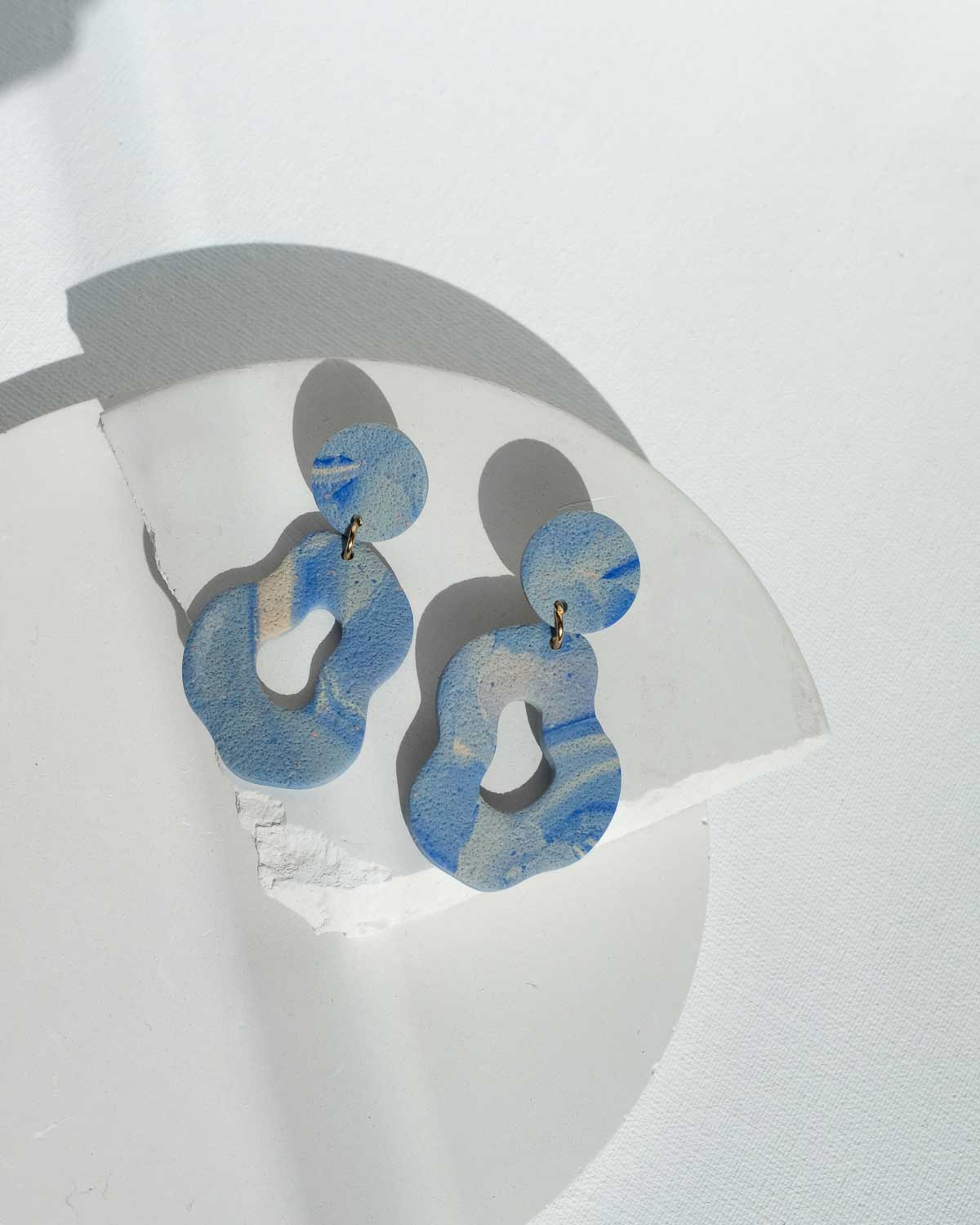 Texturierte, organische Ohrringe