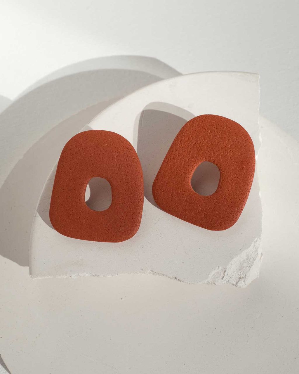 Große Statement Ohrstecker