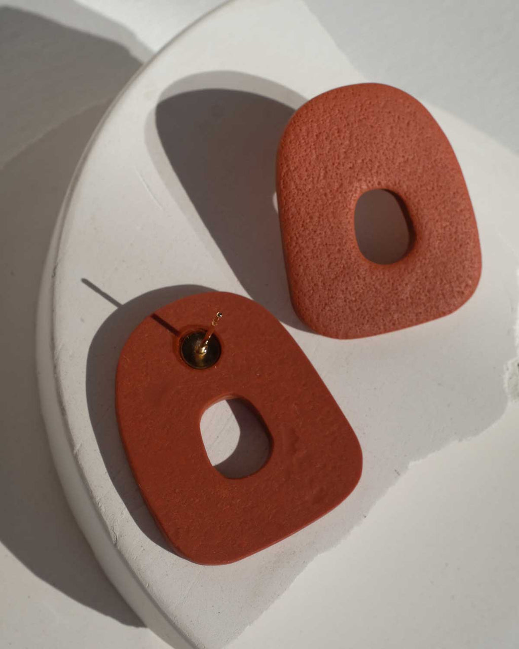 Große Statement Ohrstecker