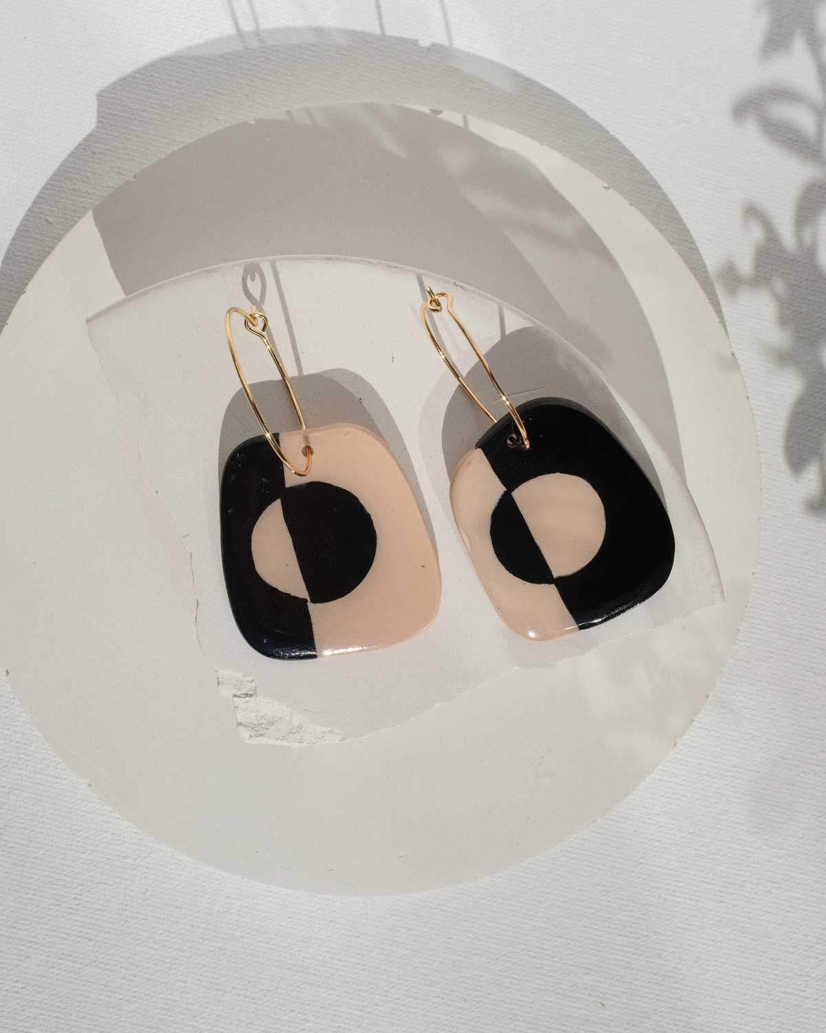 Creolen mit doppelseitigem Anhänger