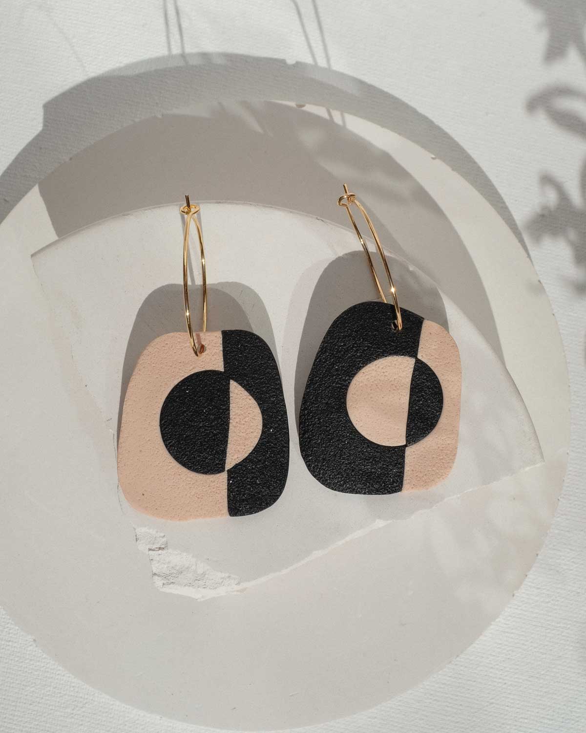 Creolen mit doppelseitigem Anhänger