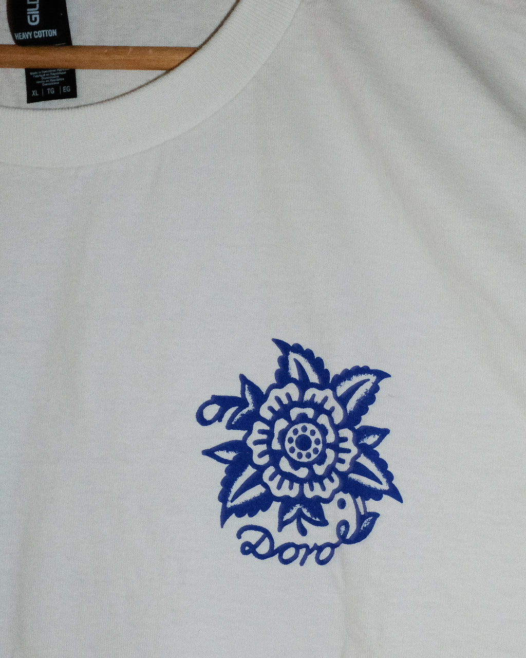 Regular Shirt mit blauem Druck